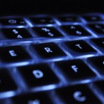 光っているキーボード