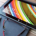 タブレットとメガネとUSBメモリー
