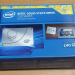 Intel SSD 730 Series 240GBのパッケージ