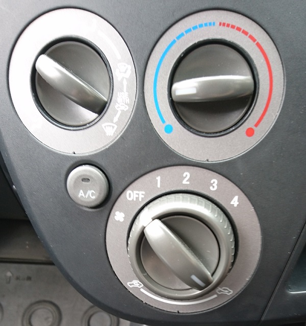 車のエアコン 内気循環と外気導入 普段はどちらを使えばいいの