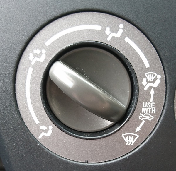 車 エアコン マーク 意味 Kuruma
